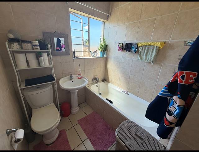 2 BEDROOM TOWNHOUSE FOR SALE IN PARKRAND